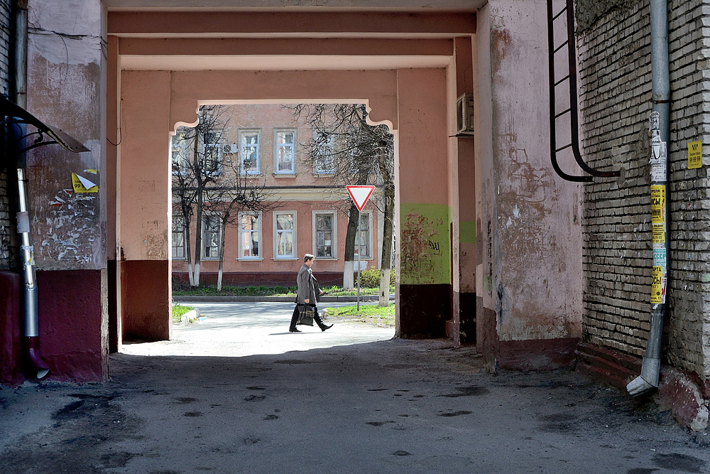 photo "***" tags: street, 