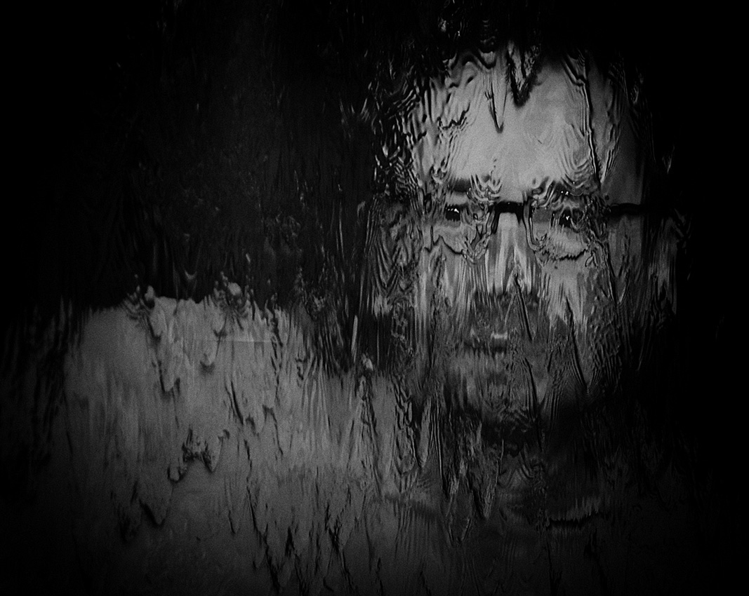 photo "человек дождя" tags: portrait, genre, black&white, 