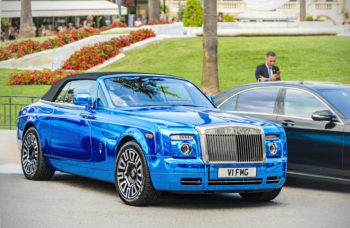 photo "Rolls Royce" tags: street, 