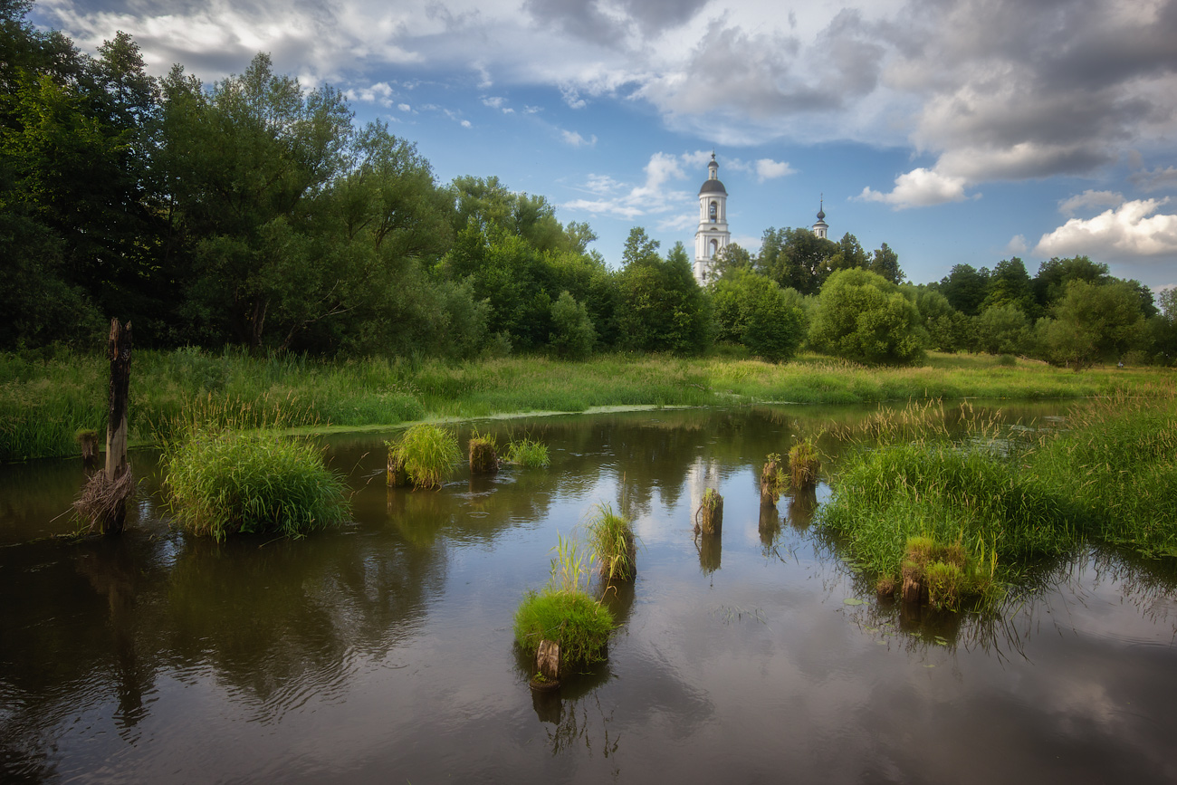 photo "Филипповское, Шерна" tags: landscape, evening, river, summer, temple, water, Шерна