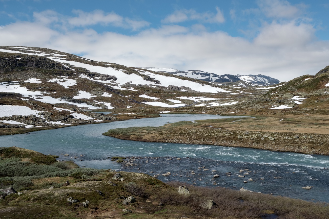 photo "***" tags: landscape, Europe, Norway, clouds, mountains, river, камни