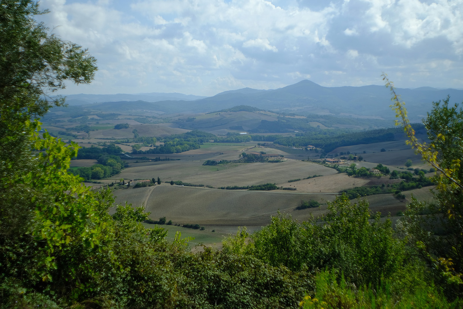 photo "Between Guardistallo and Mount Aneo" tags: landscape, Tuscany, green, hills
