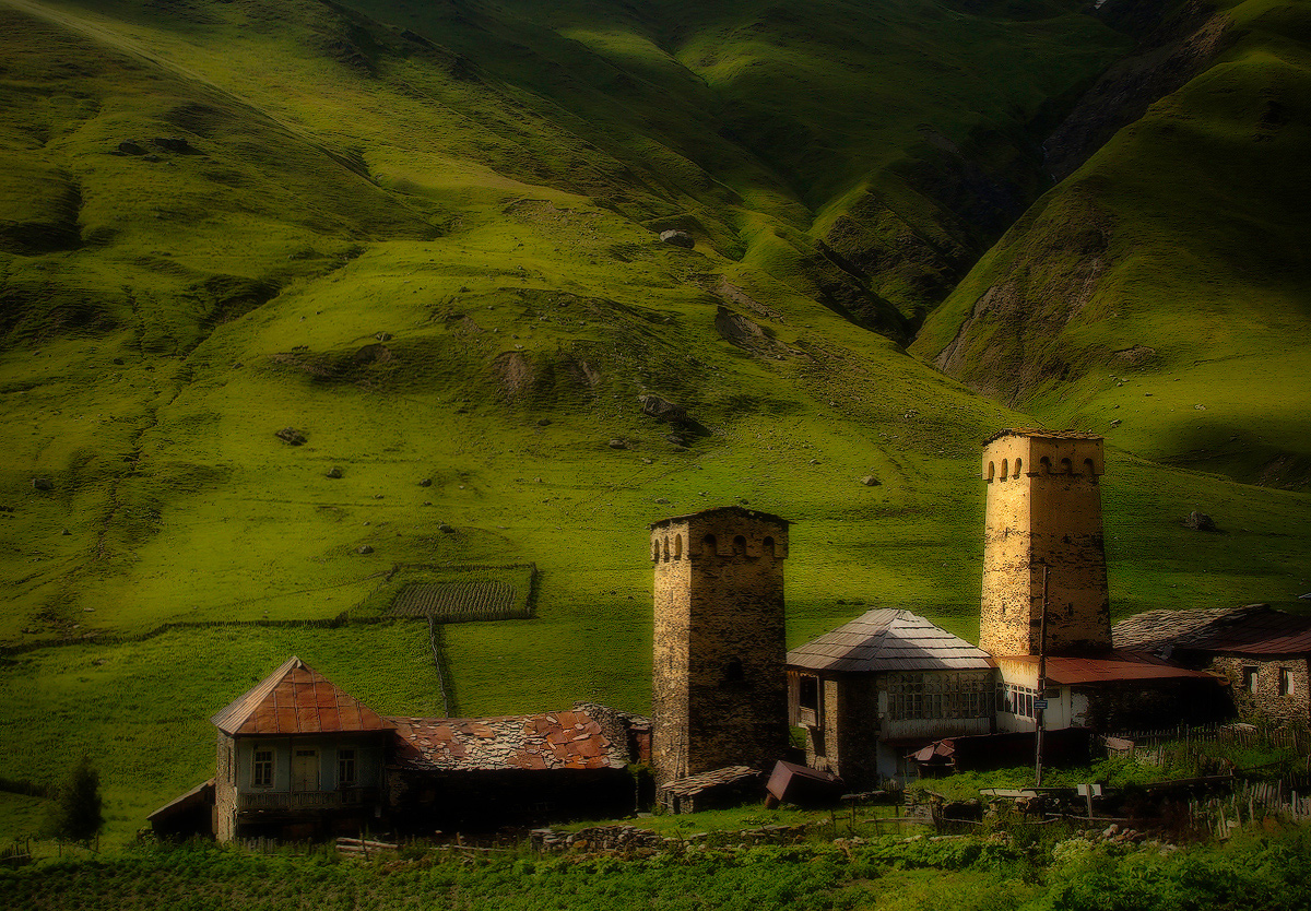 photo "Сванские башни – символ Сванетии" tags: landscape, 