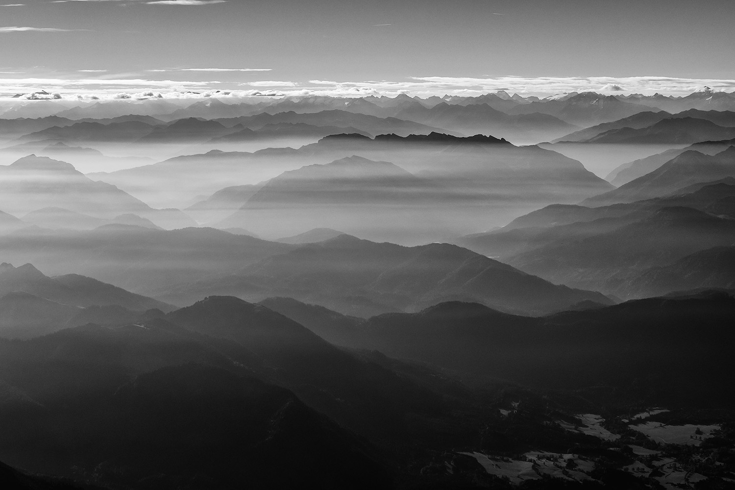 photo "high flying dreams" tags: landscape, black&white, Europe, autumn, mountains