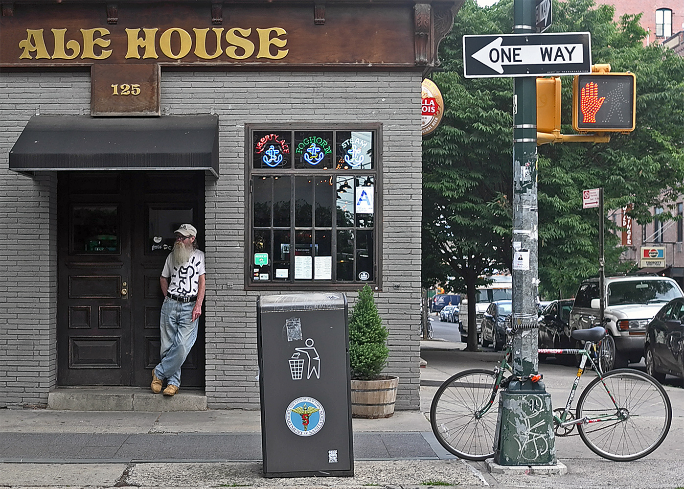 photo "***" tags: street, 