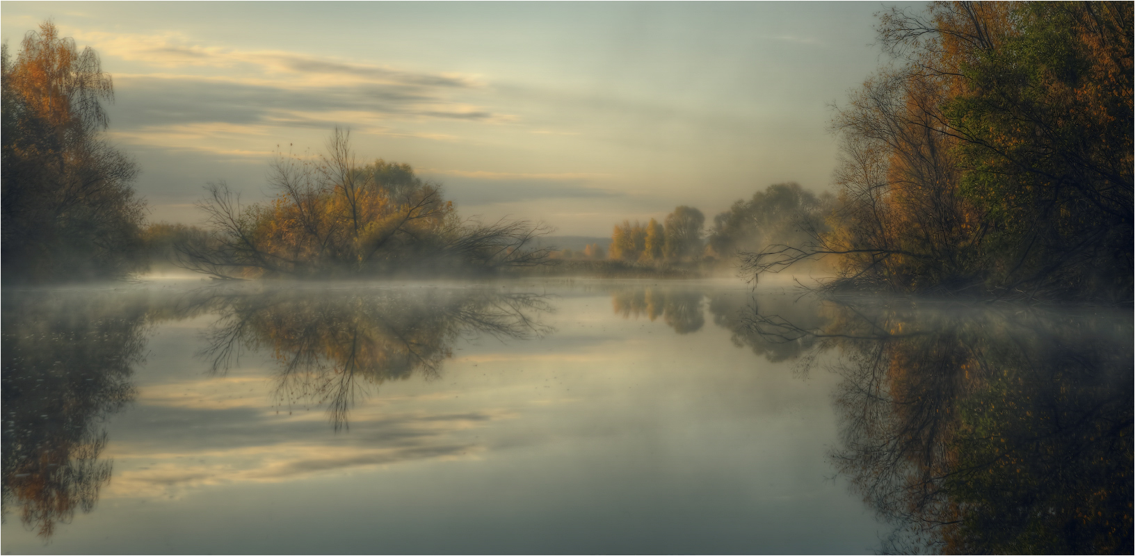 photo "***" tags: , autumn, clouds, water