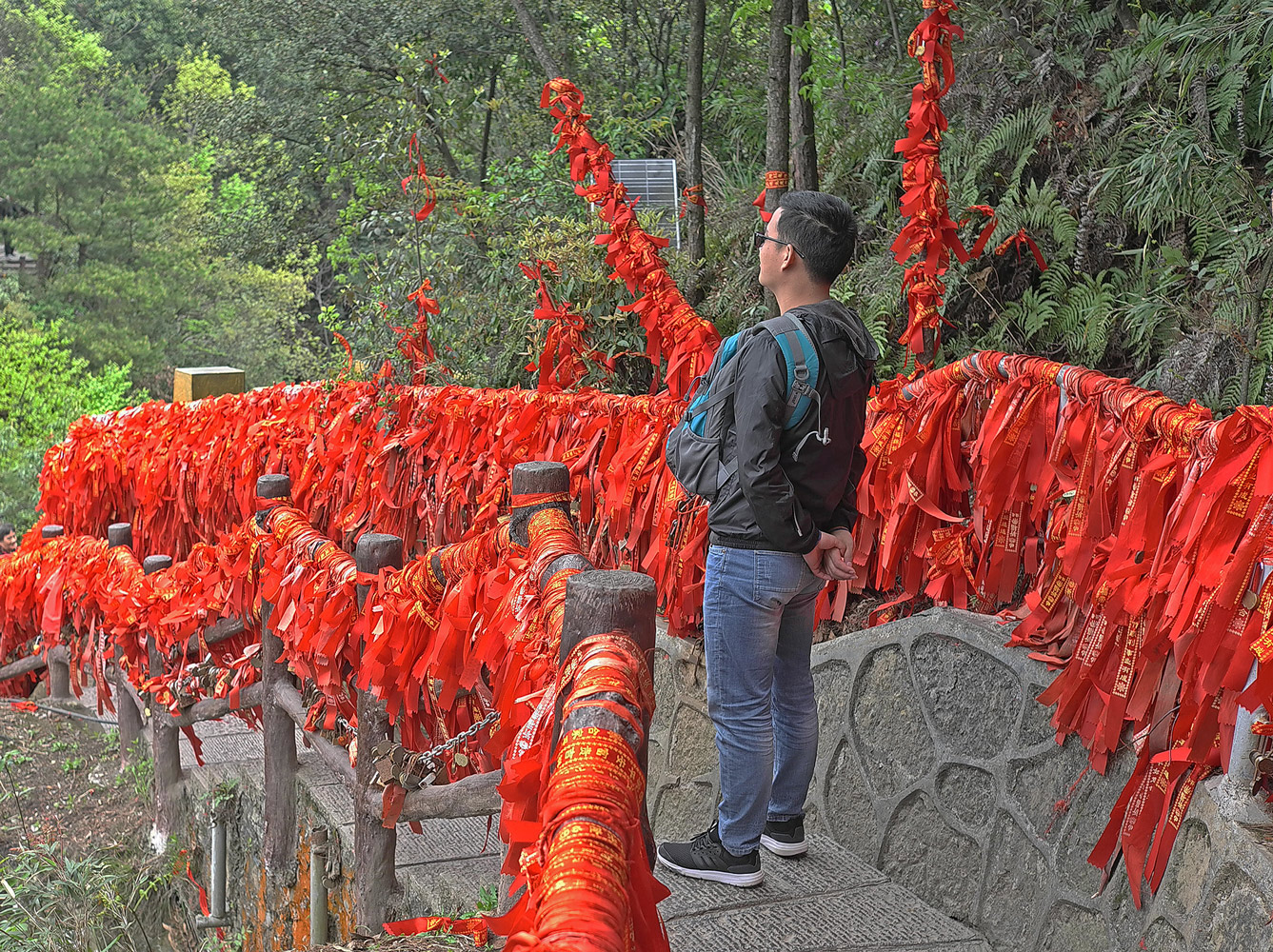 фото "Созерцание красного" метки: стрит-фото, путешествия, Китай