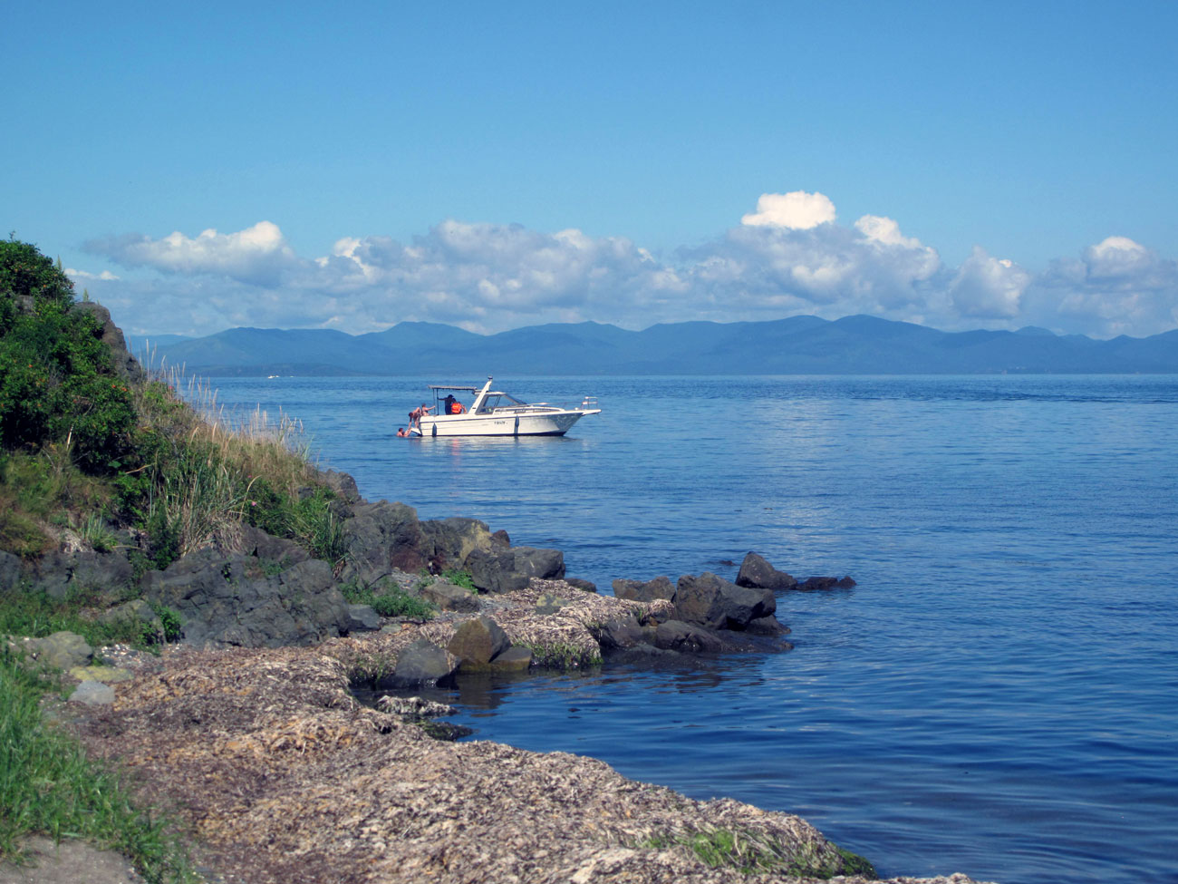 photo "***" tags: landscape, nature, clouds, sea, summer, катера