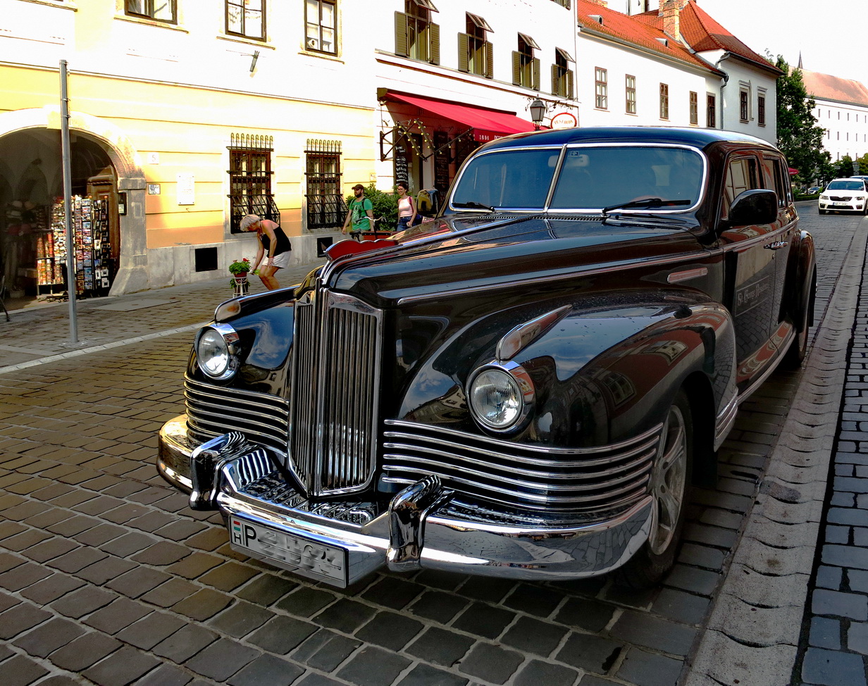 photo "***" tags: old-time, travel, technics, Будапешт