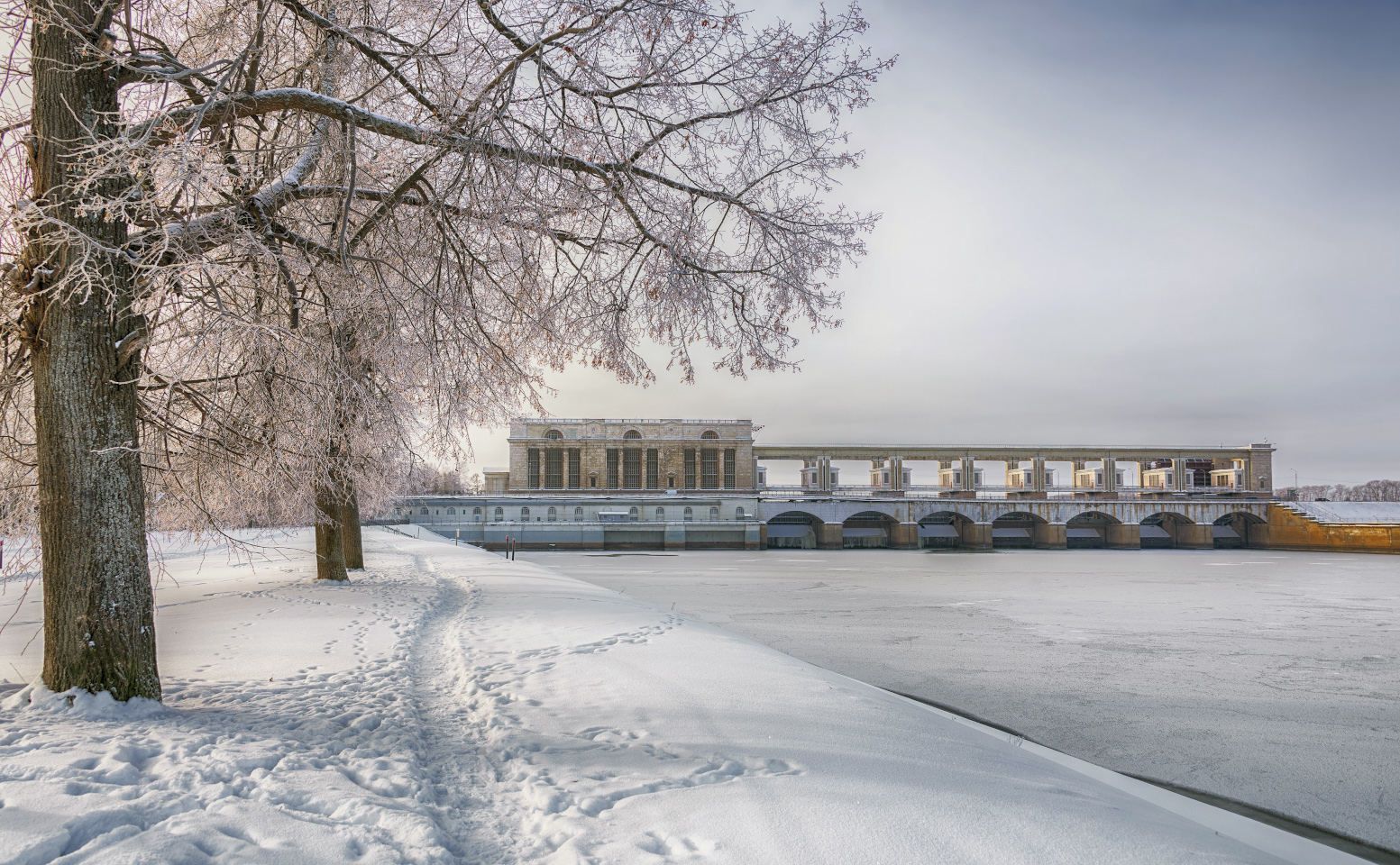 фото "Плотина" метки: город, 