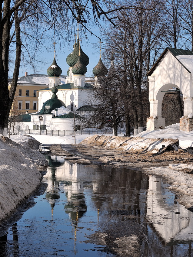 photo "***" tags: landscape, architecture, nature, road, snow, spring, sun, water, деревья, лед, холод, церковь