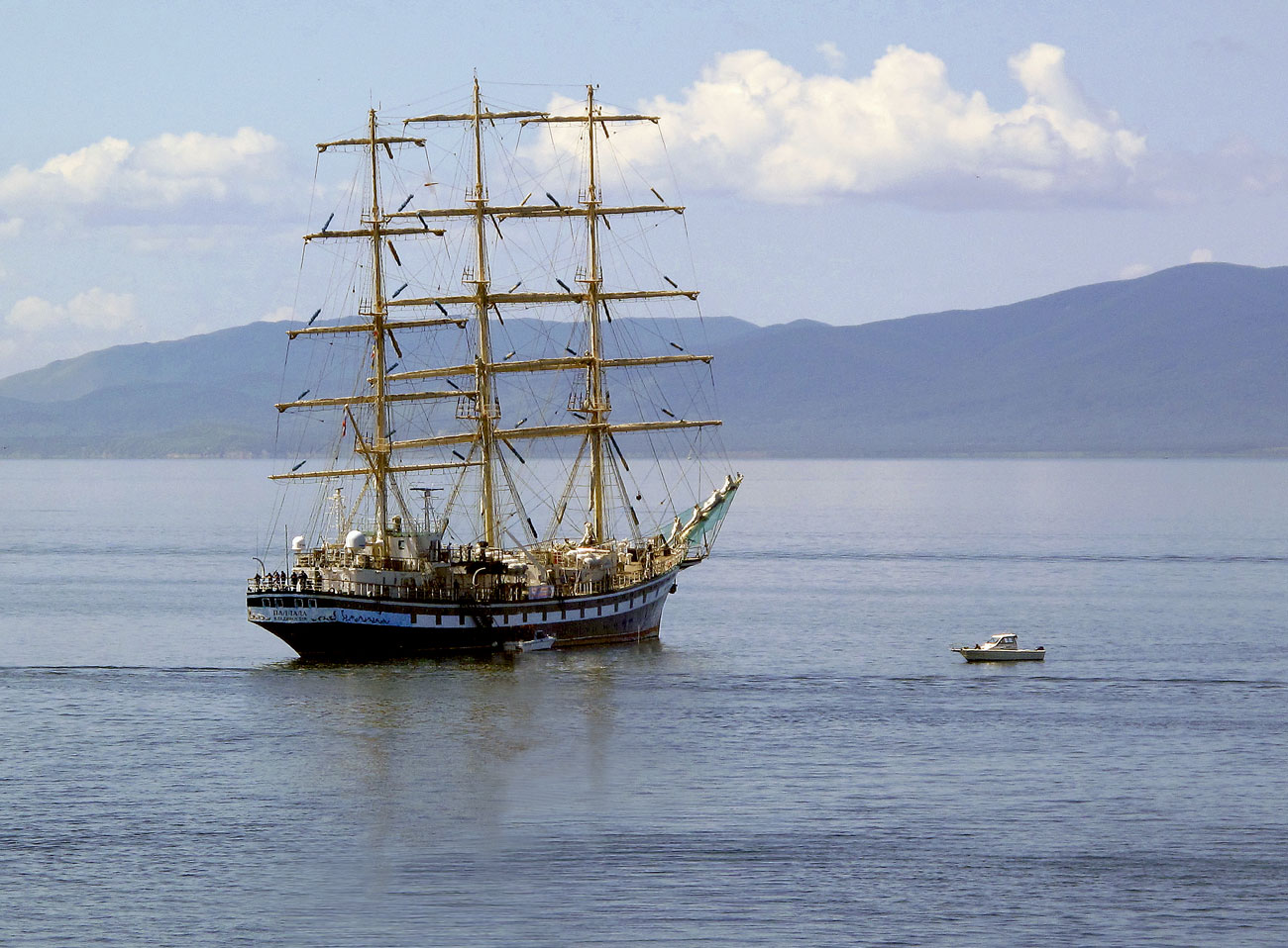 photo "***" tags: landscape, sea, ship, summer