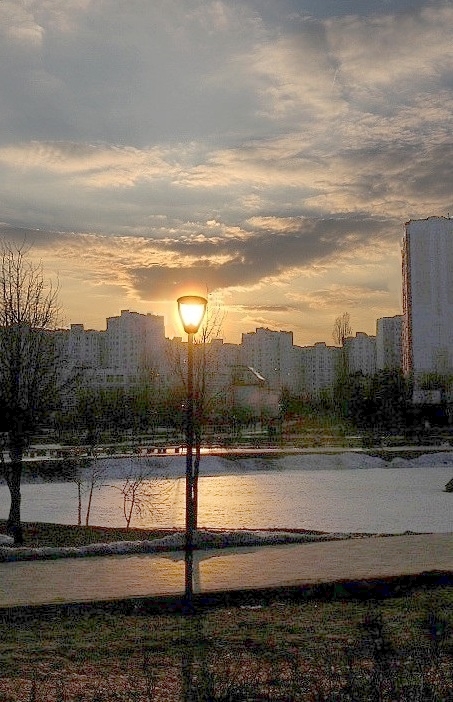 фото "закат и в городе прекрасен..." метки: пейзаж, природа, город, Москва, весна, закат, закаты, облака, сити