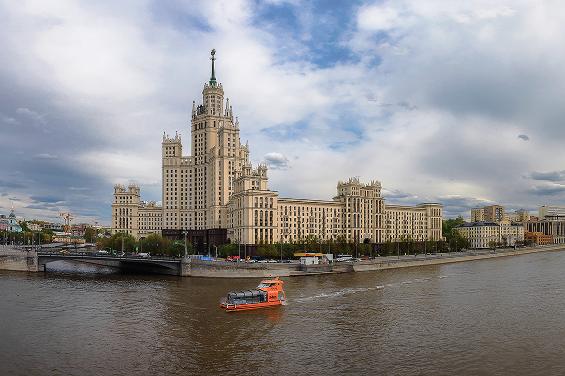 фото "Высотка на Котельнической" метки: город, 