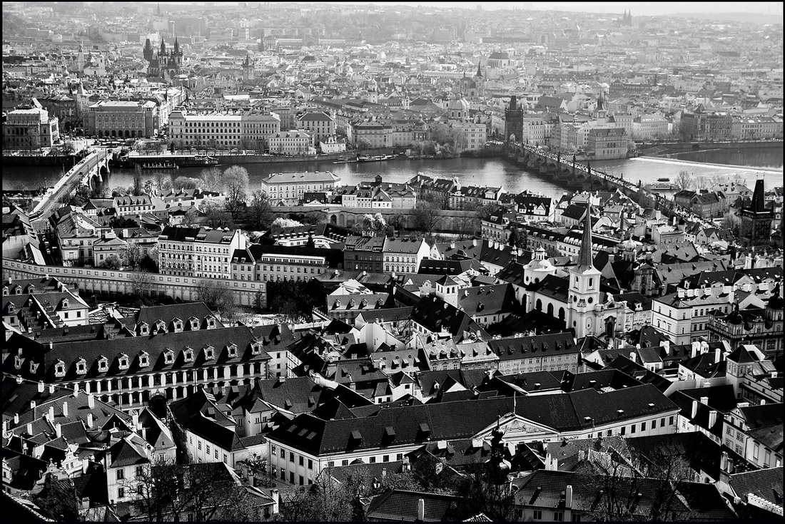 photo "Вид с башни-2" tags: black&white, Prag, Prague, Praha
