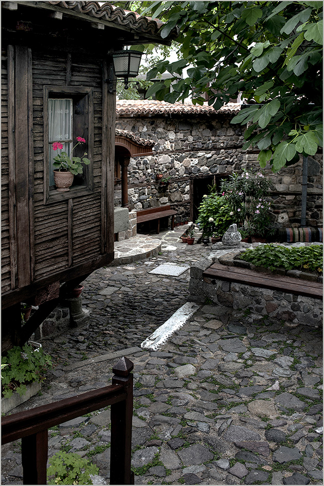 photo "Old Nessebar / Bulgaria /" tags: city, misc., 