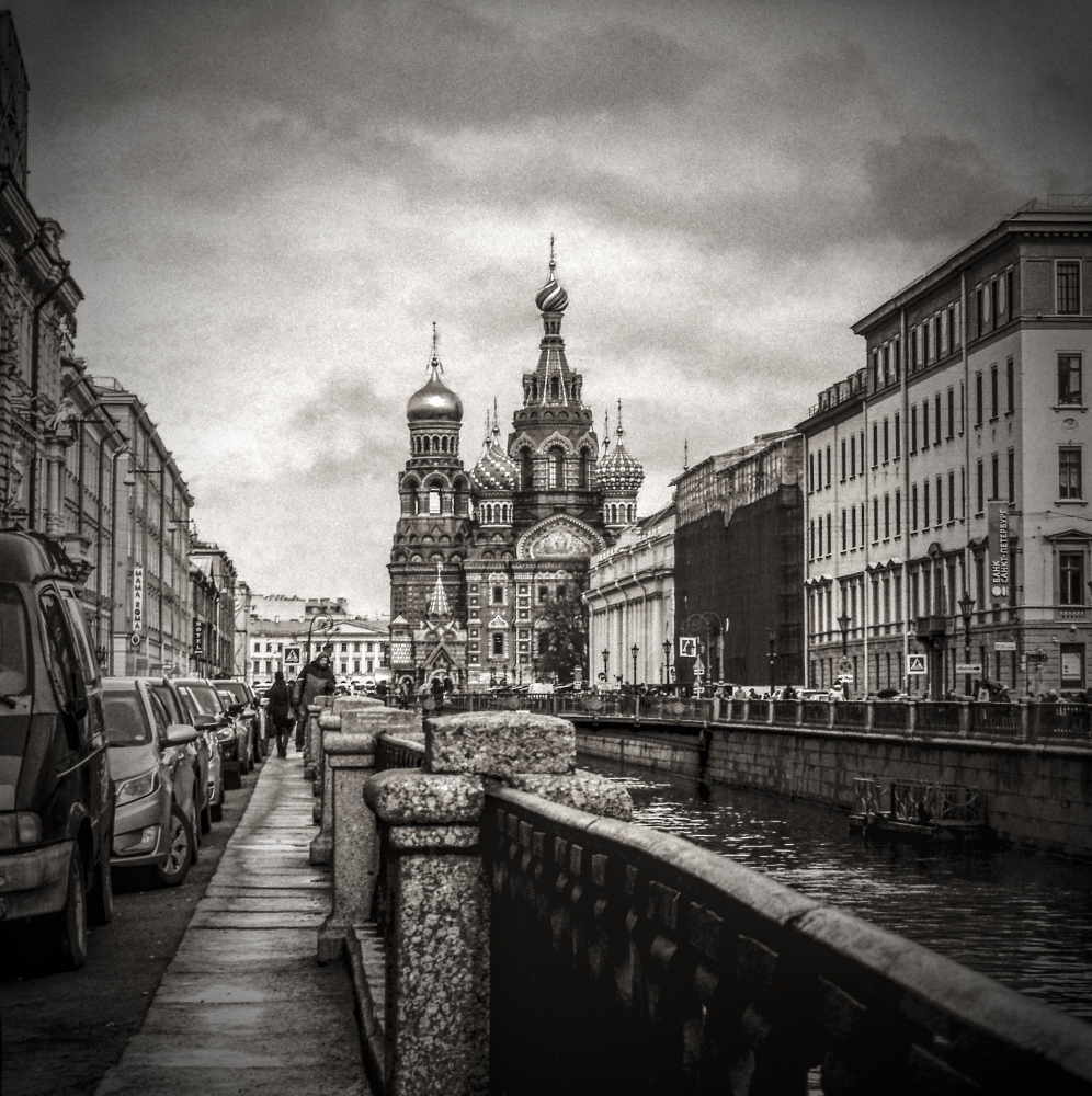 photo "***" tags: city, black&white, Ч/б пленка, оцифровка негатива