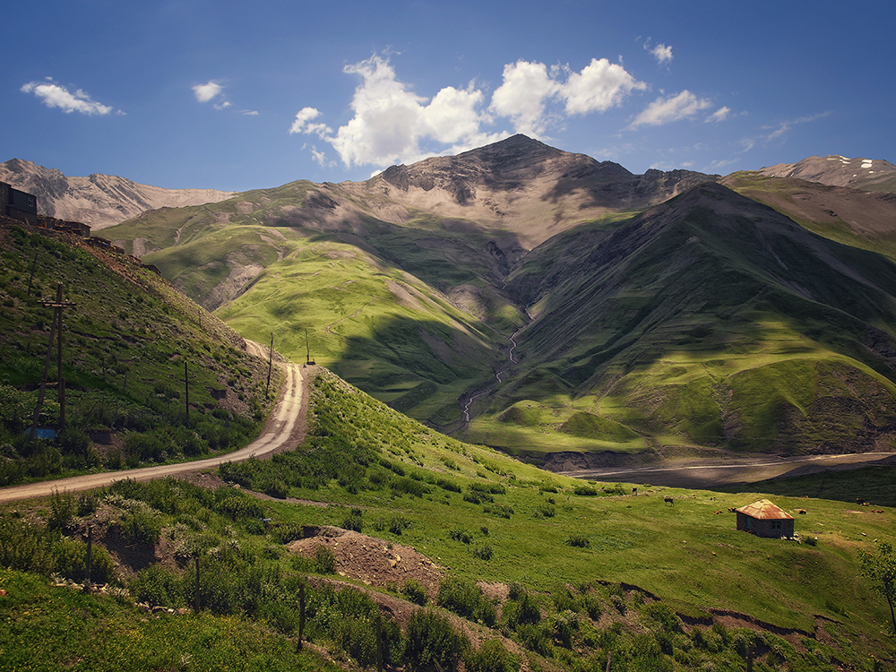 photo "High in the mountains ..." tags: travel, nature, Азербайджан