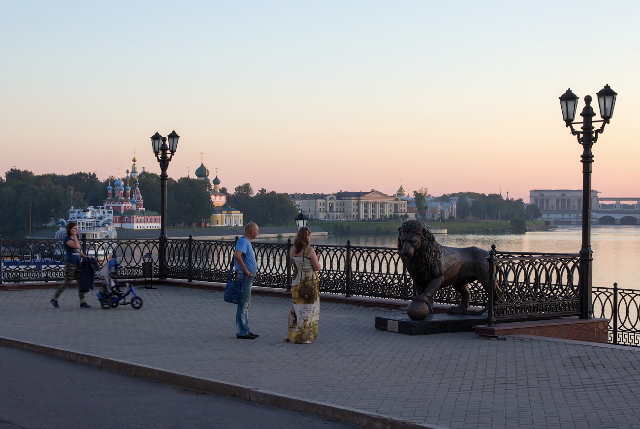 photo "***" tags: city, evening, summer, sunset, Углич, волга