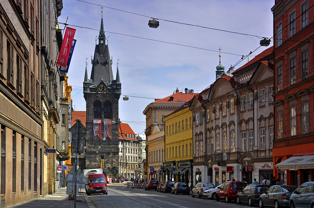 photo "***" tags: architecture, street, city, Prague