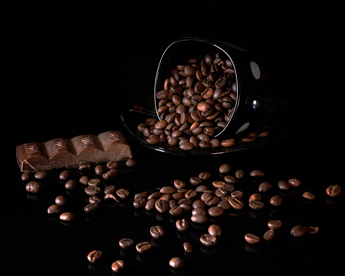photo "Coffee" tags: still life, Кофе, зёрна кофе, чашка, шоколад