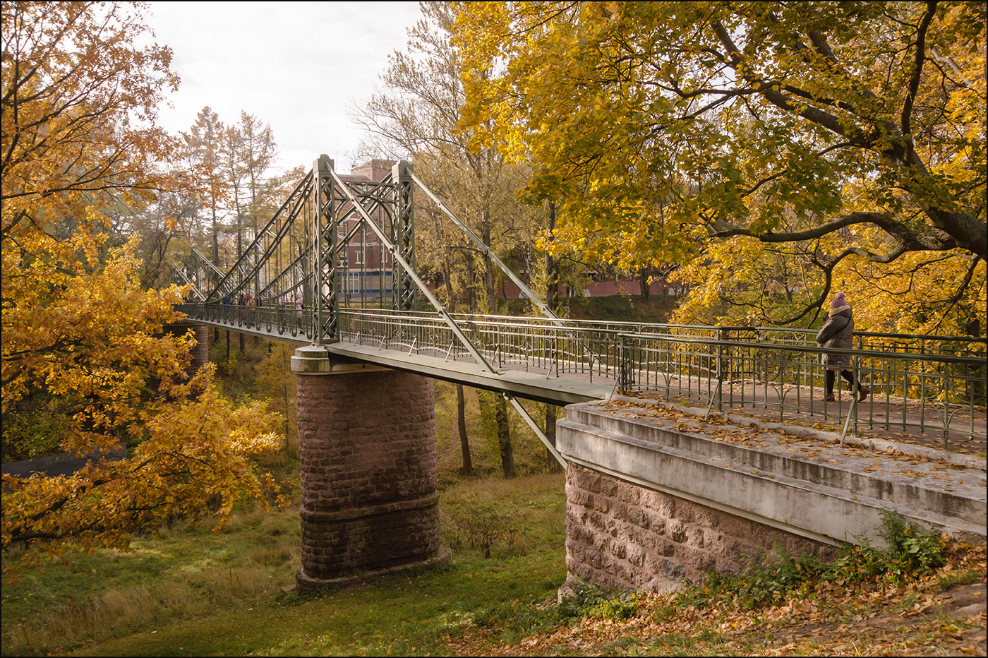 photo "Bridge in autumn" tags: street, autumn, park, Кронштадт