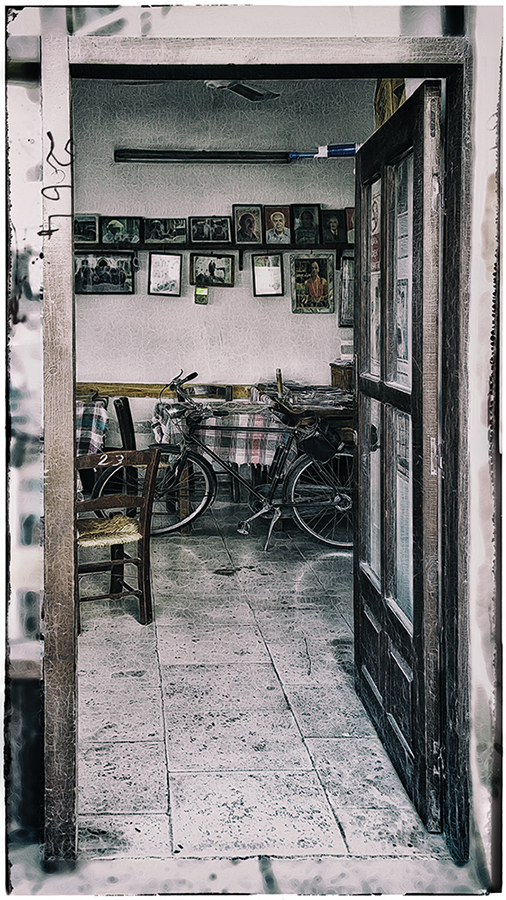photo "Small restaurant" tags: travel, city, Кипр, Никосия