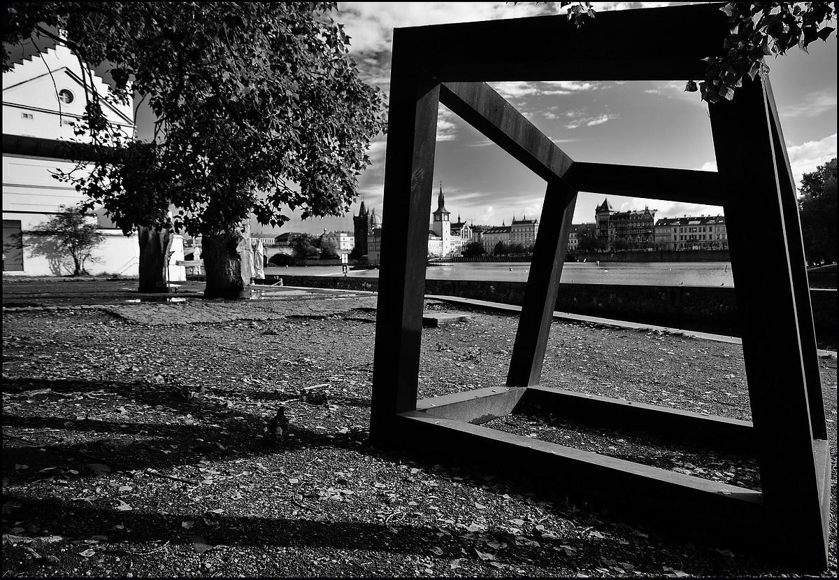 photo "Вид с Кампы-4" tags: black&white, Prag, Prague, Praha