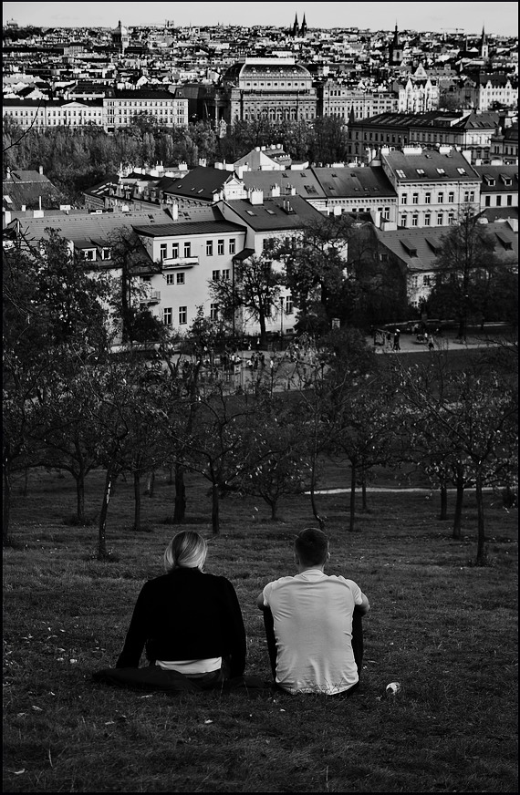 photo "Прага и пара" tags: black&white, Prag, Prague, Praha