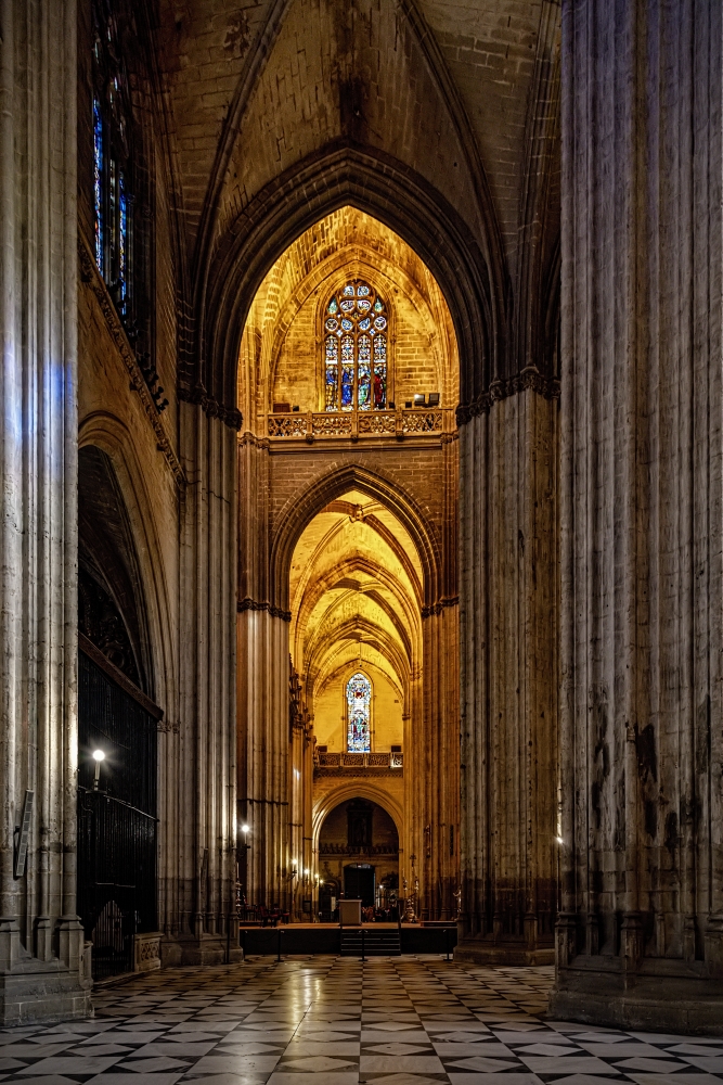 photo "Inside Seville Cathedral" tags: city, 