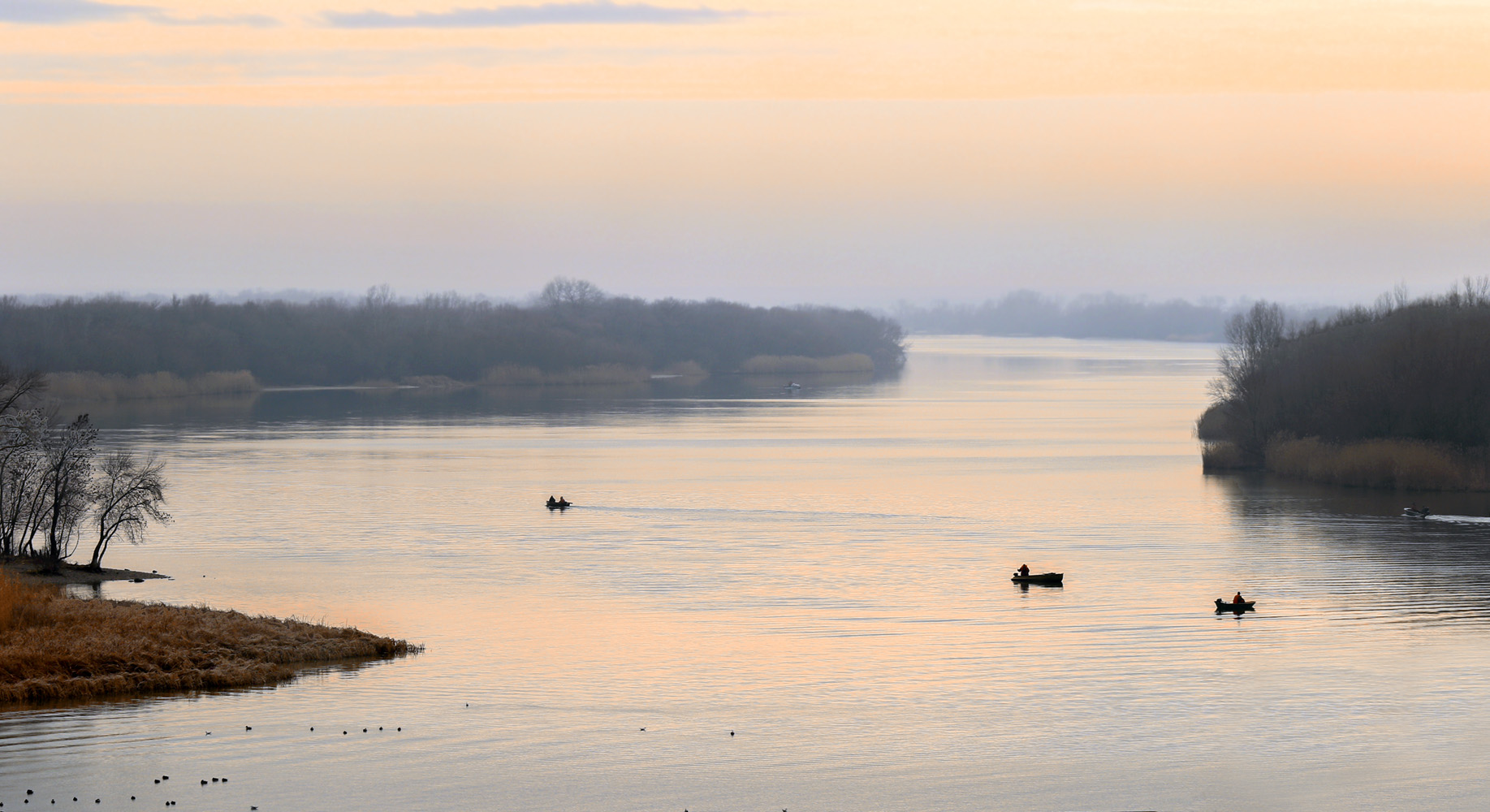 photo "***" tags: landscape, river, sunrise, рыбаки, утки, январь