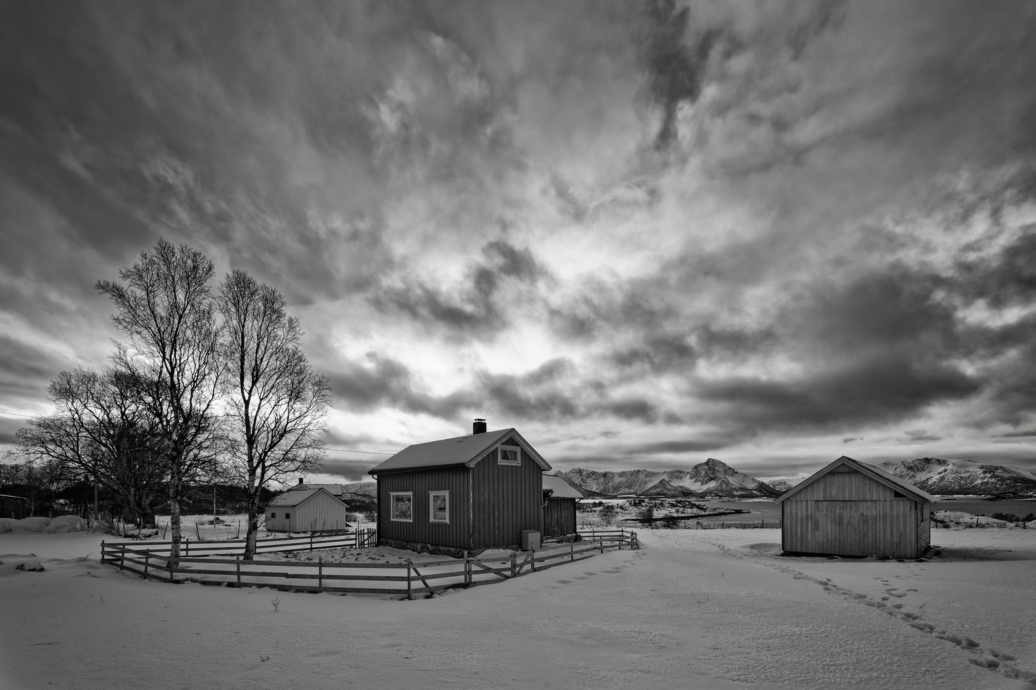 photo "***" tags: landscape, black&white, Europe, mountains, winter