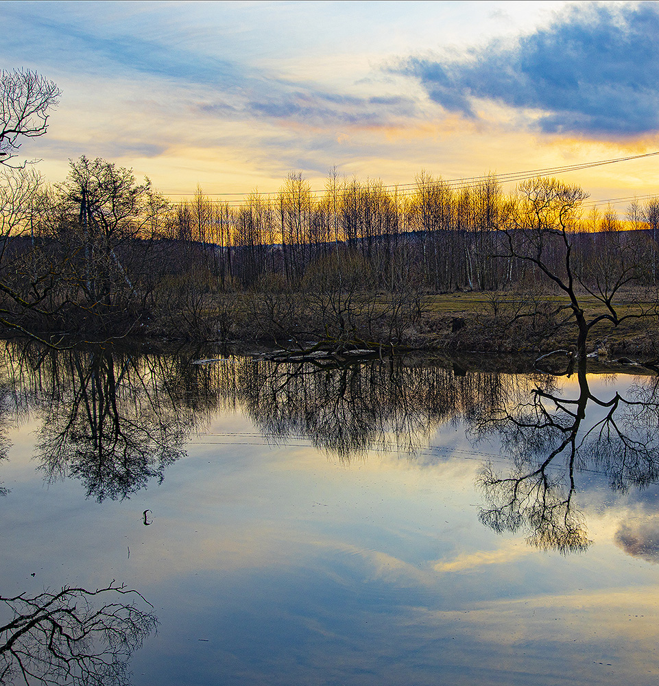 photo "Lines and curves" tags: landscape, nature, misc., Europe, clouds, forest, meadow, reflections, river, spring, summer, sunset, water