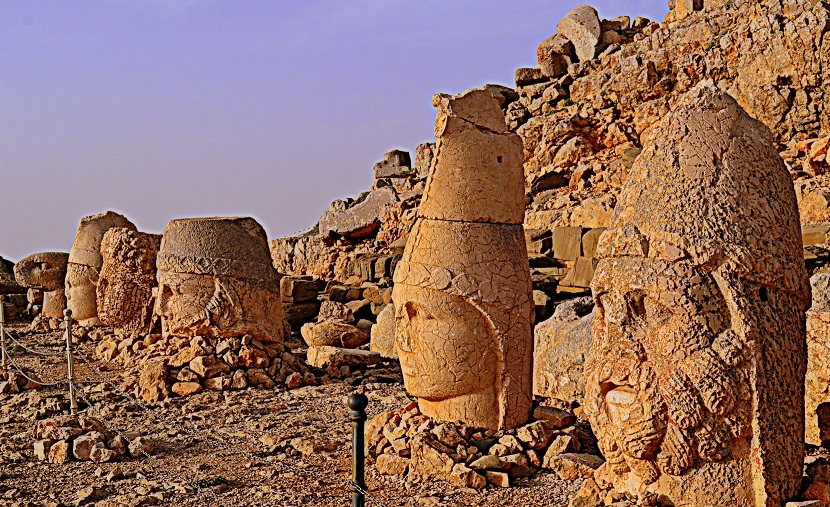 photo "kıng tombs to  kommagenos.." tags: , 