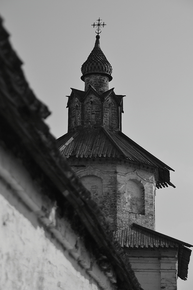 photo "***" tags: architecture, black&white, 