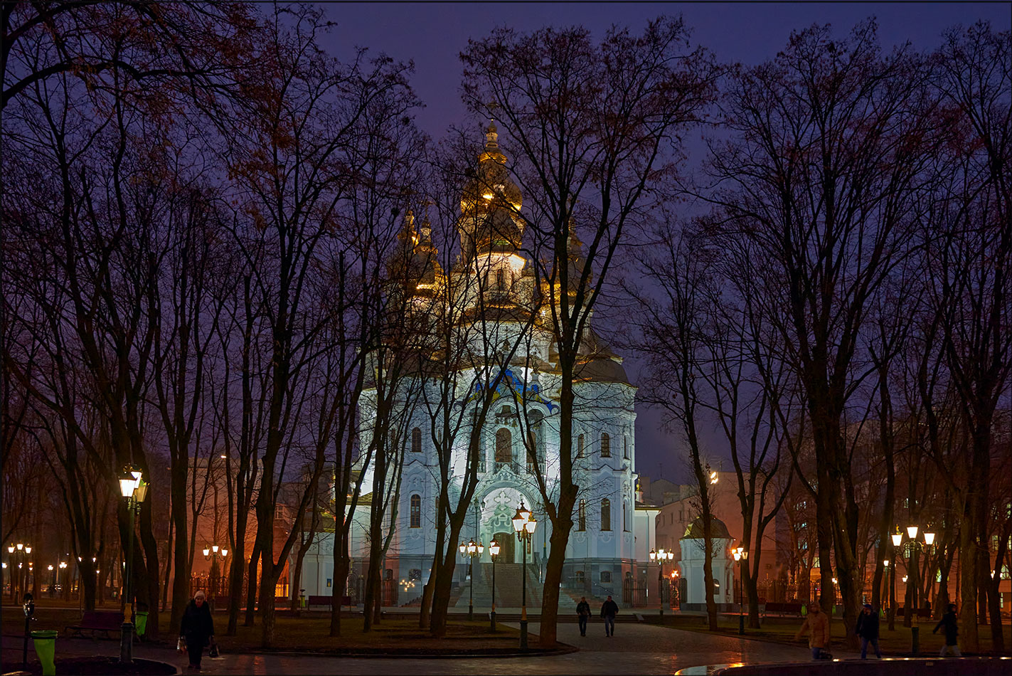 фото "..Мироносицкая церковь сквер "Победы".." метки: город, 