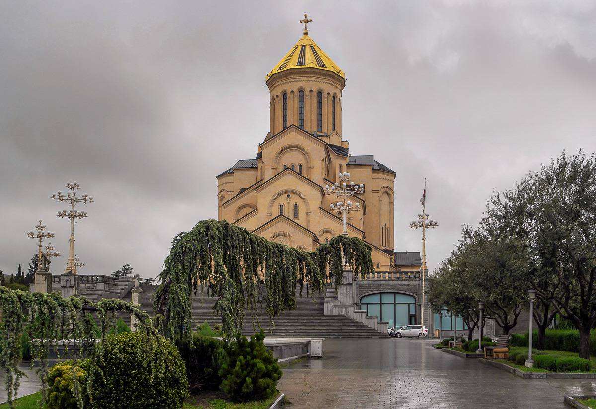 фото "Собор Святой Троицы в Тбилиси." метки: архитектура, 