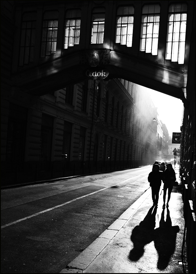 photo "Улица и фигуры" tags: black&white, Prag, Prague, Praha
