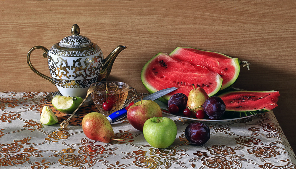 фото "В Крыму уютно и тепло..." метки: натюрморт, арбуз, вишни, груши, сливы, яблоки