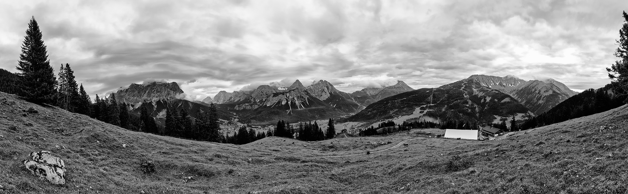 фото "Valley from Ehrwald" метки: пейзаж, черно-белые, Europe, горы