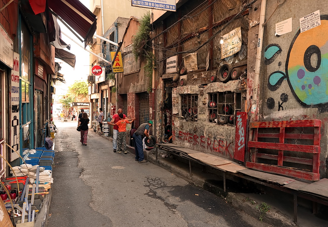 photo "Somewhere in Istanbul" tags: street, 