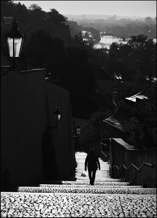 фото "Утренняя атмосфе́ра" метки: черно-белые, Prag, Praha, Прага