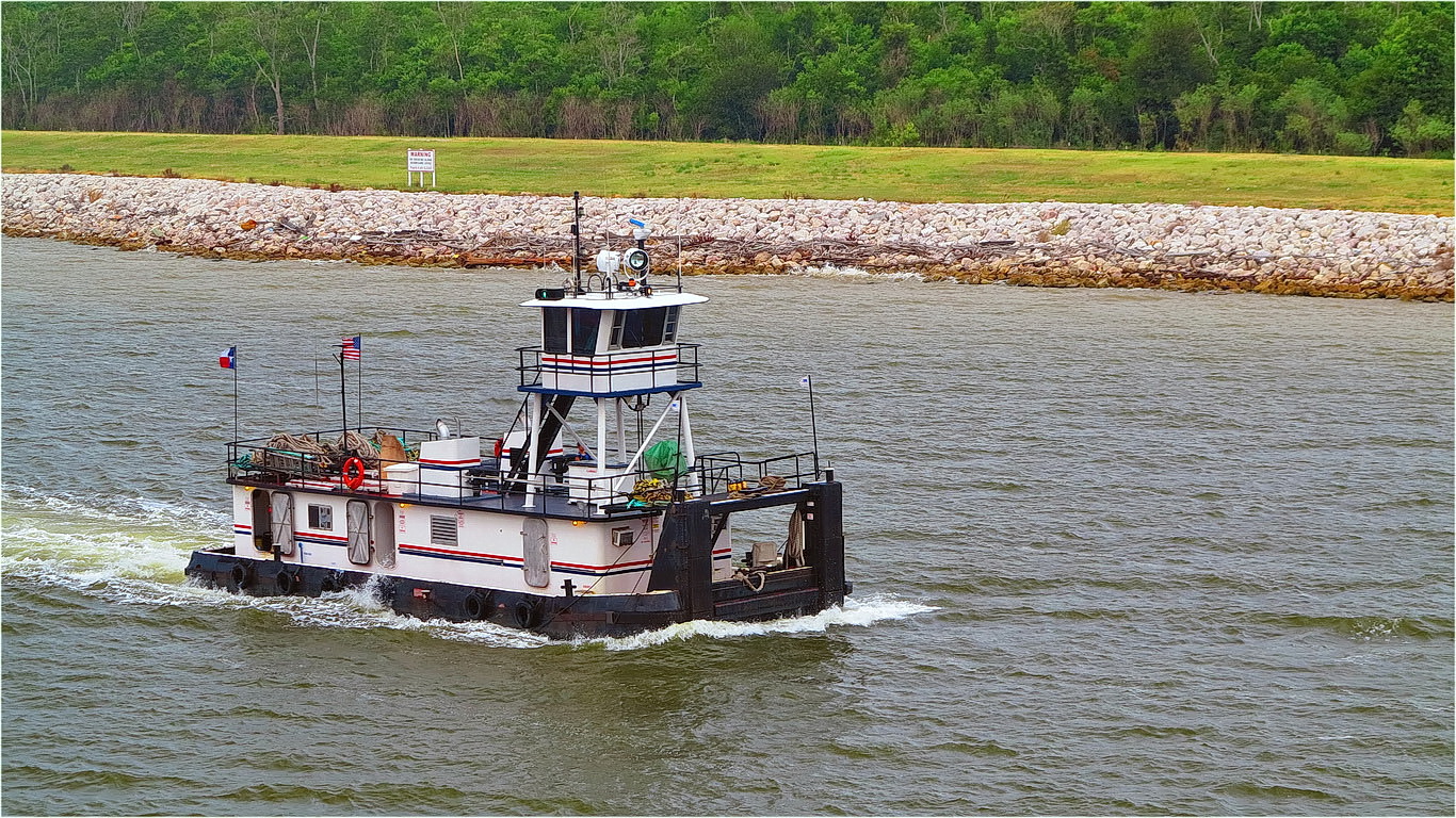 photo "A River worker" tags: technics, misc., 