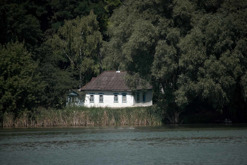 photo "***" tags: architecture, landscape, travel, lake, summer, Качановка, Старый дом, літо 2020, у озера