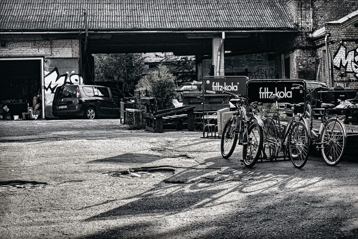 photo "Parking" tags: genre, 