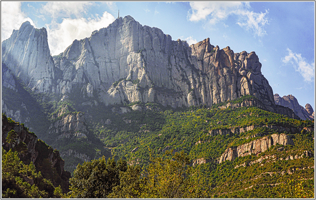 photo "***" tags: landscape, travel, Spain, горный массив Монсеррат.