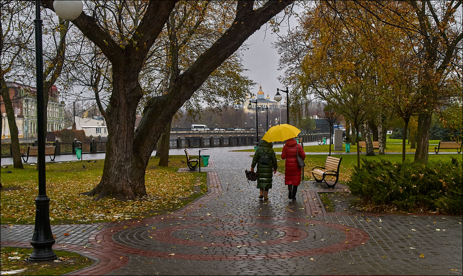 фото "путешествие желтого зонтика" метки: стрит-фото, 