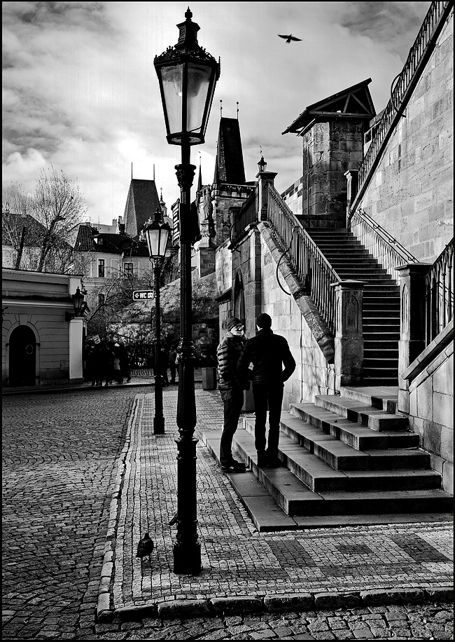 photo "У Карлова моста-4" tags: black&white, Prag, Prague, Praha