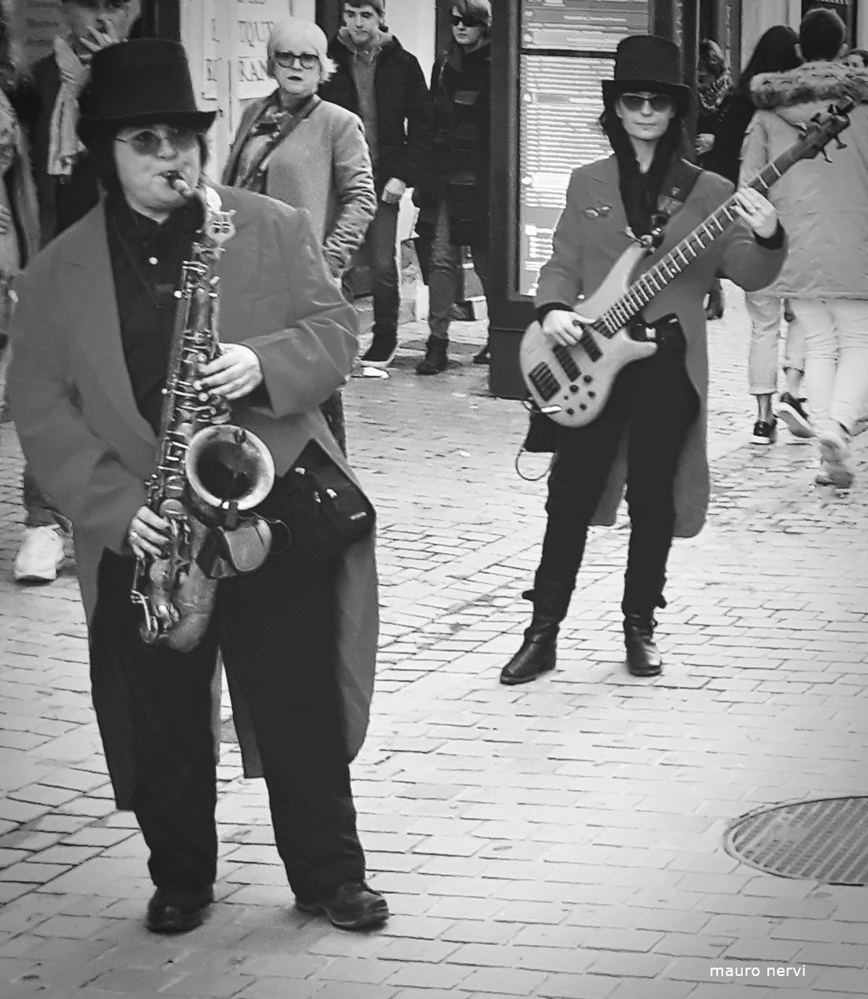 фото "musicians in the street" метки: черно-белые, 