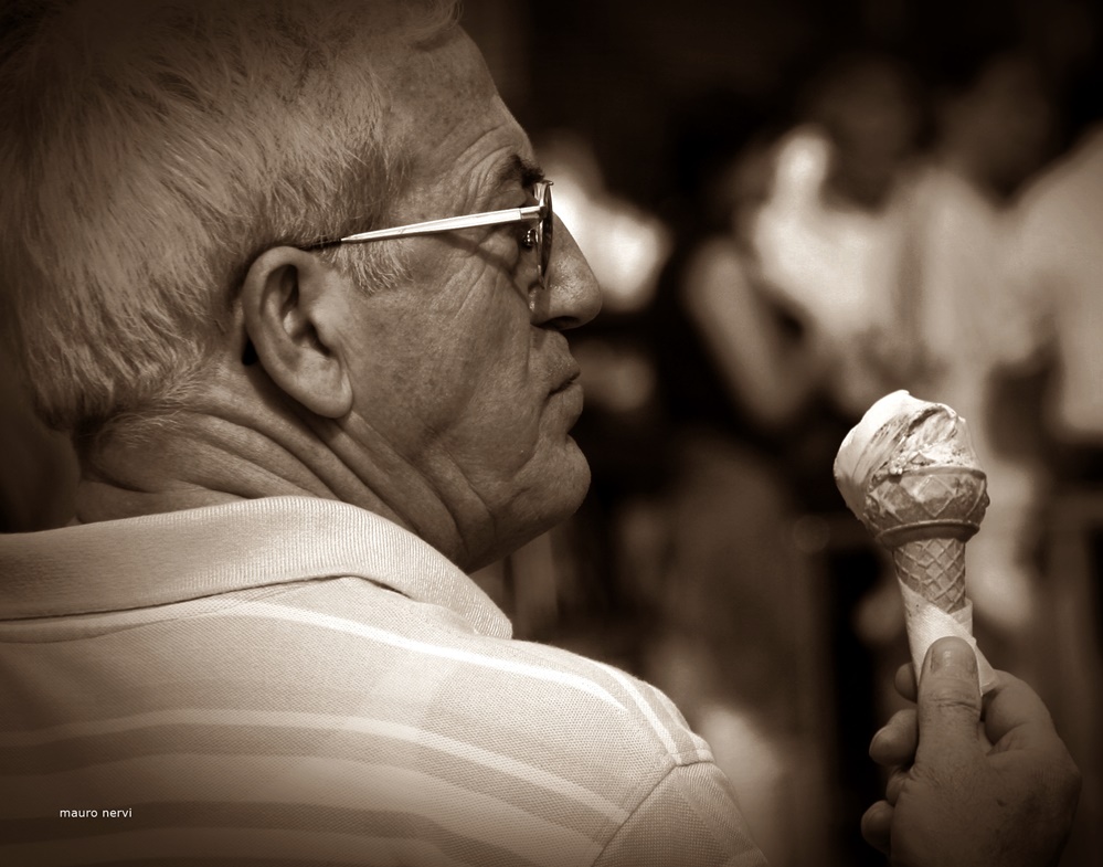 photo "ice cream moment" tags: portrait, 